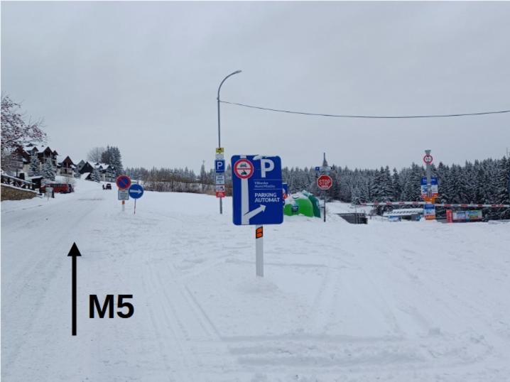 Apartman M5 Horní Mísečky Kültér fotó